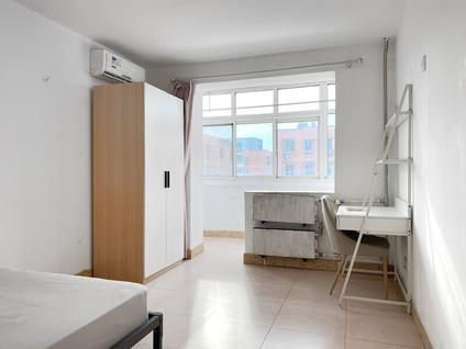 顺义顺义城合租 石园(西社区)3室1厅/16平/高楼层