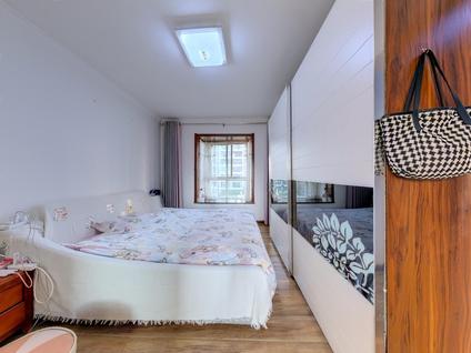 未央未央湖整租 辰宫双河湾3室2厅/125平/低楼层