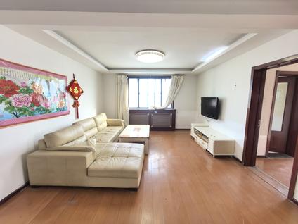 黄岛灵山卫整租 观海华庭(西区)3室2厅/125平/中楼层