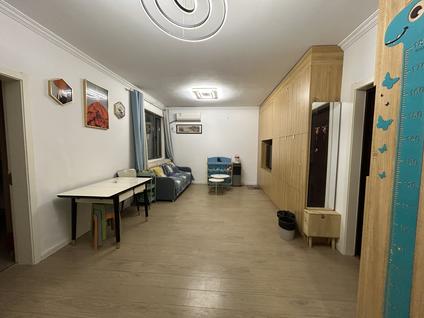 栖霞尧化门整租 上铁月桂园2室1厅/90平/低楼层