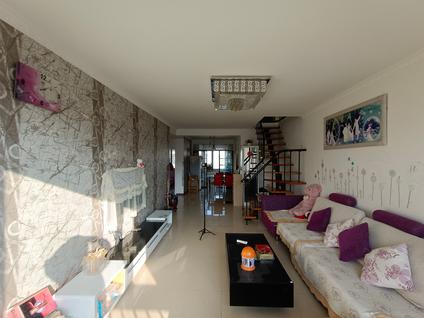 昆都仑海威小区整租 海威小区(五区)2室2厅/93平/高楼层