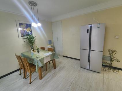 雁塔白杨寨整租 暖山西安2室2厅/91平/中楼层