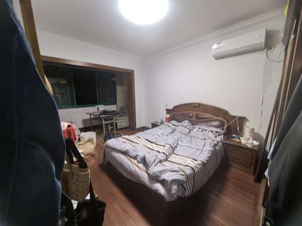 奉贤南桥整租 江海花园3室2厅/142平/高楼层