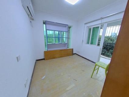 南城西平整租 现代经典花园3室2厅/106平/低楼层