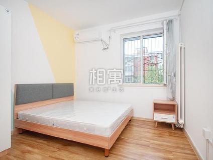 东城雍和宫合租 后永康胡同3室1厅/12平/中楼层