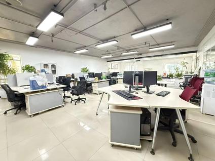 盘龙白塔路整租 东风东路34号1室0厅/150平/中楼层