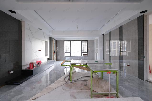 福州万达对面，阳光地产，大平层，正对社区花园5室2厅 | 230.73㎡ | 南 北 | 阳光凡尔赛宫B区B3低楼层/共31层