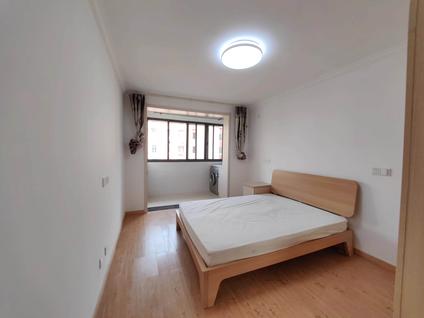 浦东花木整租 培花七村1室1厅/42平/中楼层