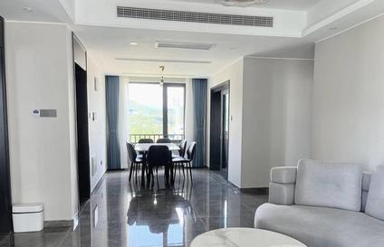 吉阳吉阳区整租 金冠亚沙村4室2厅/127平/中楼层