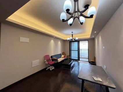 汉南汉南整租 绿地城(协子河畔A)3室1厅/89平/中楼层