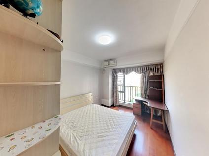 顺德陈村整租 万科缤纷四季(北区)4室2厅/149平/中楼层