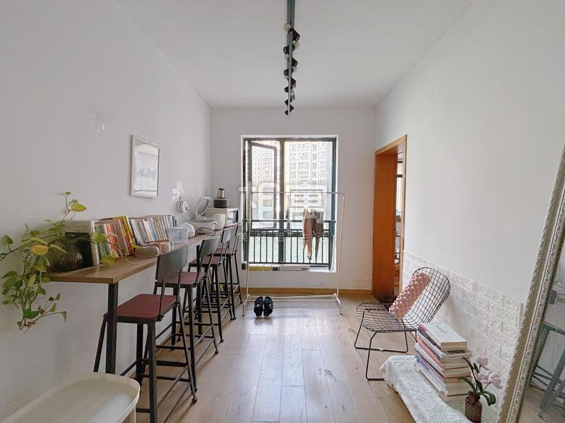 合租·滨江倾城之恋