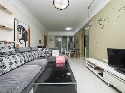 南山南山中心整租 西海明珠2室2厅/63平/低楼层