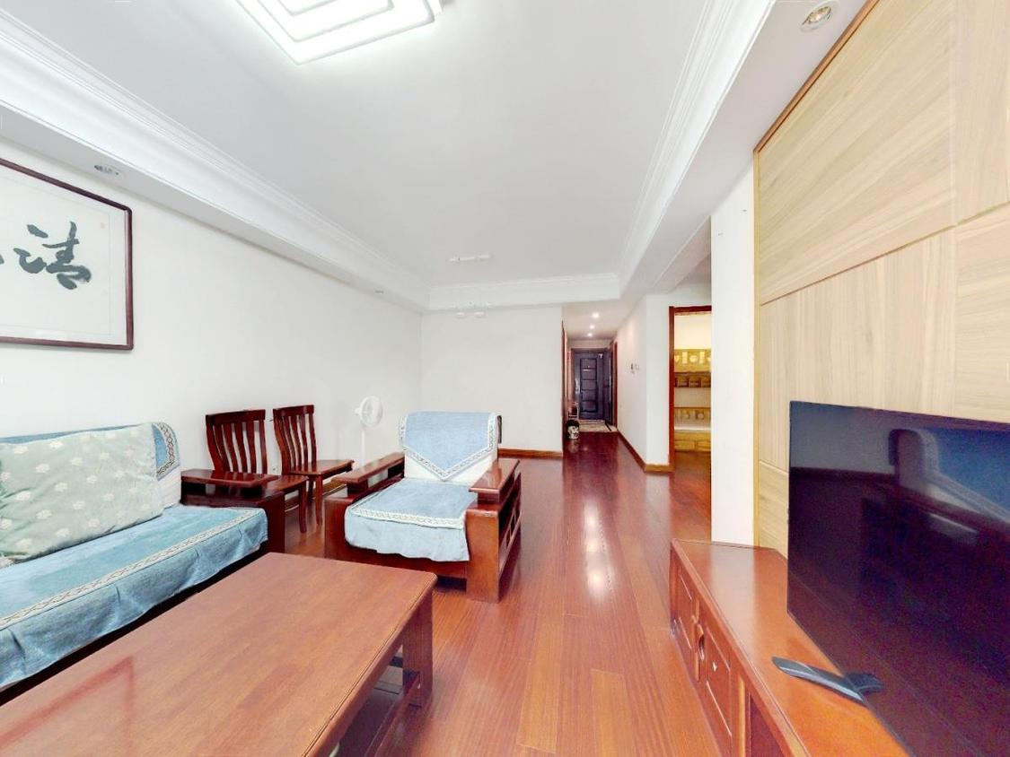 整租·曲江华著中城