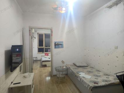 铁西霁虹整租 富雅豪临1室1厅/46平/顶层