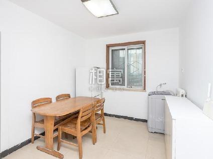 丰台马家堡合租 马家堡西里3室1厅/12平/低楼层