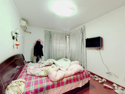 未央方新村整租 金桥太阳岛3室1厅/138平/中楼层