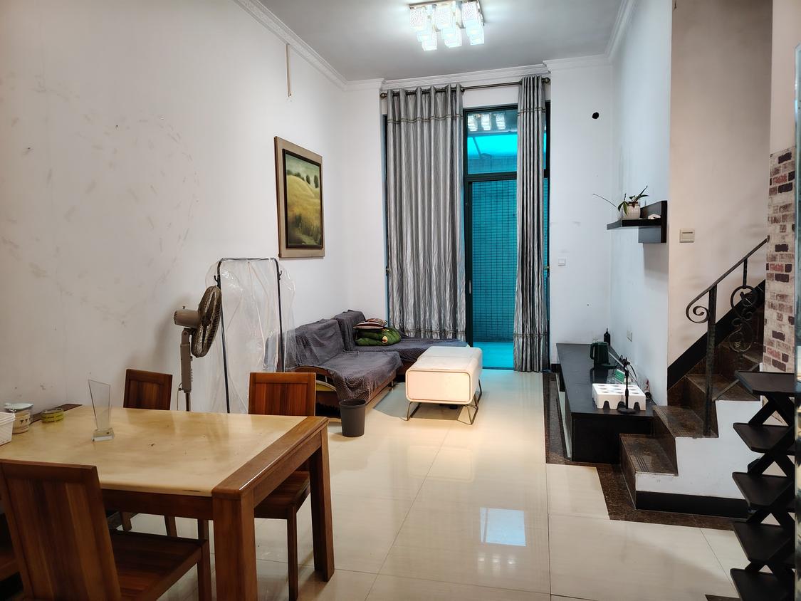 整租·豪逸华庭(三期)