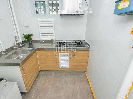 东城崇文门整租 崇文门东大街2室1厅/60平/中楼层