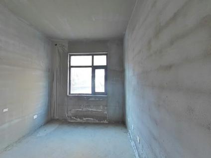 高陵泾河工业园整租 水岸花城水半湾5室3厅/204平/中楼层