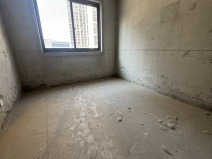 扬州佳源荣御府(二期)3室2厅139平中楼层/共17层