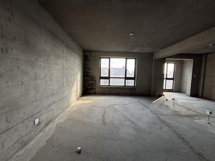 北京成山御苑3室1厅128平中楼层/共18层