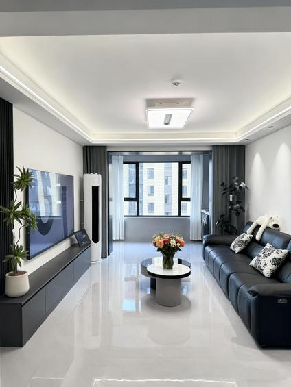 深圳会展湾南岸广场3室2厅86平中楼层/共21层