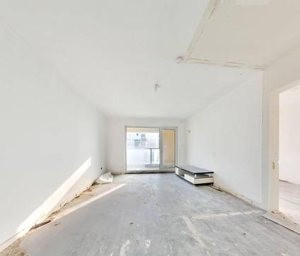 北京绿城岘山花城3室2厅127平中楼层/共18层