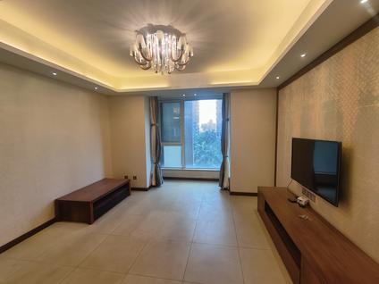 北京香格里拉(椒江)3室2厅132平中楼层/共18层