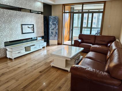 北京爱家国际华城3室2厅139.46平低楼层/共25层