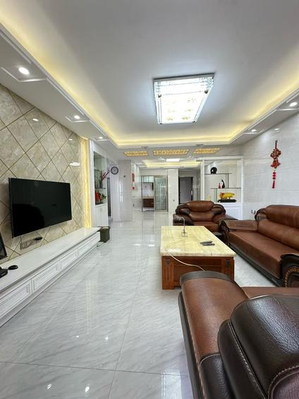 北京第一城3室2厅121平中楼层/共32层