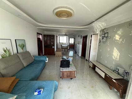 上海华亭新家(三辰苑二村)3室2厅131平高楼层/共14层