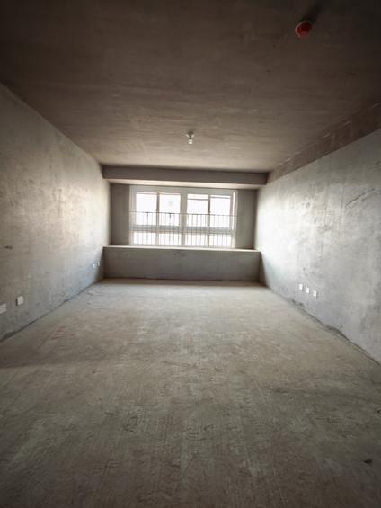 北京华宇尚文苑3室2厅128平中楼层/共28层