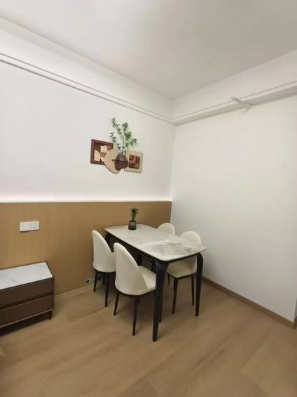 北京世纪花园东区1室1厅41平中楼层/共16层