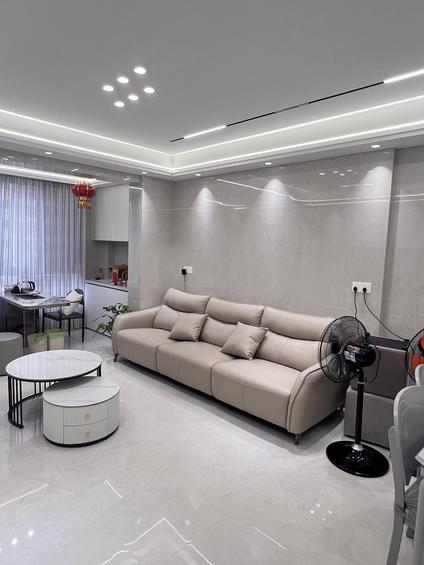 深圳会展湾南岸广场3室2厅86平中楼层/共23层