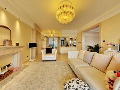 海口庆豪金碧文华4室2厅143平高楼层/共30层