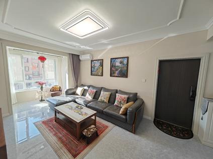 北京凤凰小区(凤凰湖D区二期)2室2厅78平低楼层/共18层