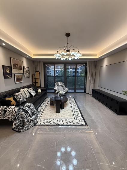 上海连城商业广场3室2厅70.03平中楼层/共16层