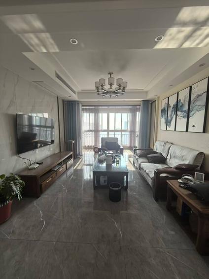 扬州仪征碧桂园3室2厅155平高楼层/共28层