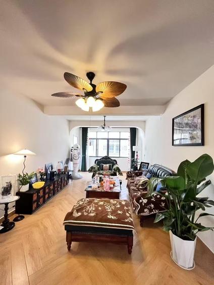 北京花园小区3室2厅122.49平中楼层/共7层