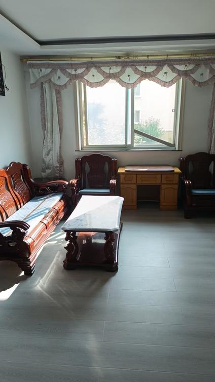 北京凤凰小区(凤凰湖B区)2室1厅85平高楼层/共7层