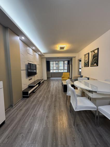 北京香江滨江园2室2厅92平低楼层/共11层