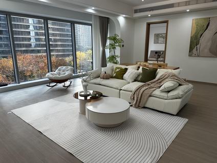 上海连城商业广场3室2厅86平中楼层/共15层