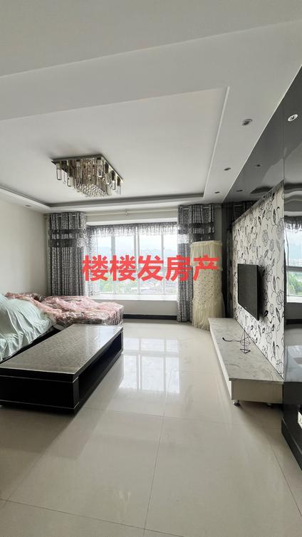 重庆财富天街4室2厅135平中楼层/共15层