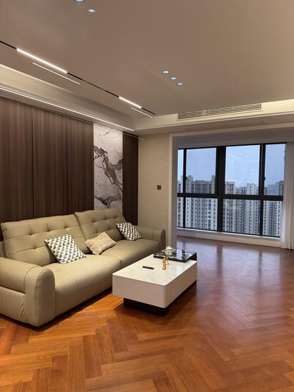 北京阳光城海悦府4室2厅142平中楼层/共32层