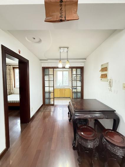 北京丽江苑2室2厅85平低楼层/共5层