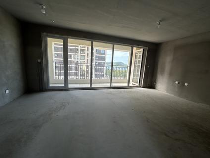 北京盛唐碧水芸天3室2厅105平中楼层/共11层