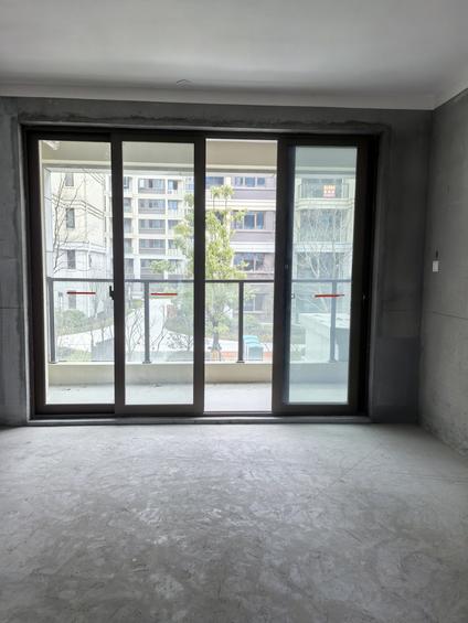 北京龙熙公元3室2厅120平低楼层/共8层