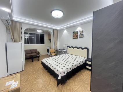 浦东曹路合租 金海华城华美新苑1室1厅/25平/底层