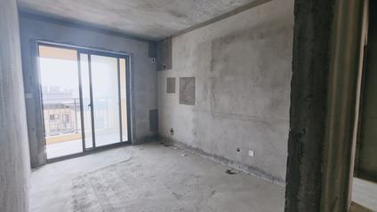 六安状元府4室2厅150平中楼层/共18层